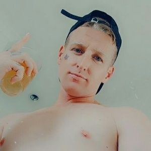 Meet your Posher, Corey